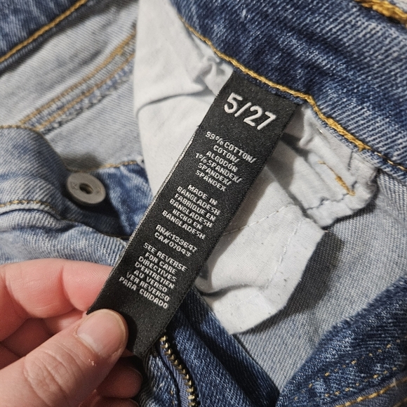 Kendall + kylie Cutoff the icon short jean shorts! - Picture 3 of 7